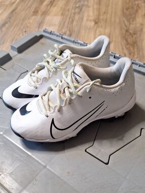 Nike Kids White Black Softball Sneakers with Neon Accents